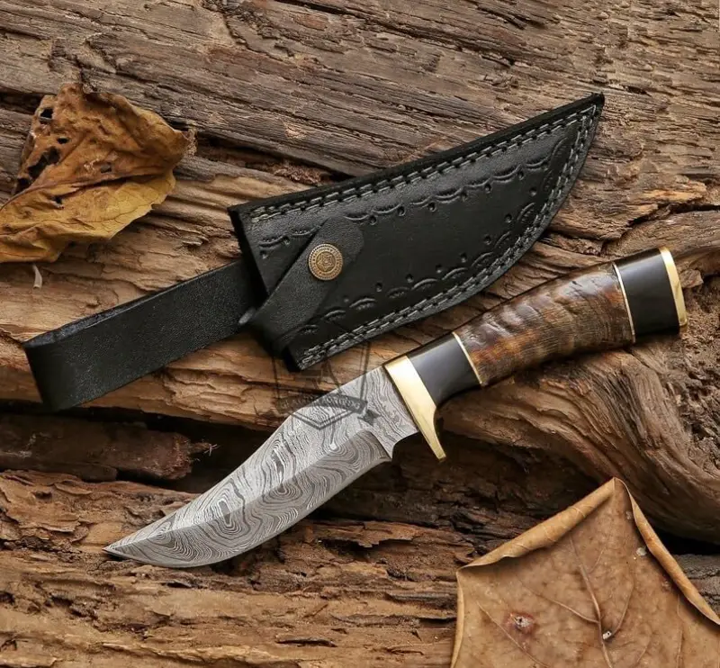 Handmade Damascus Knife for Hunting and Outdoor Adventures
