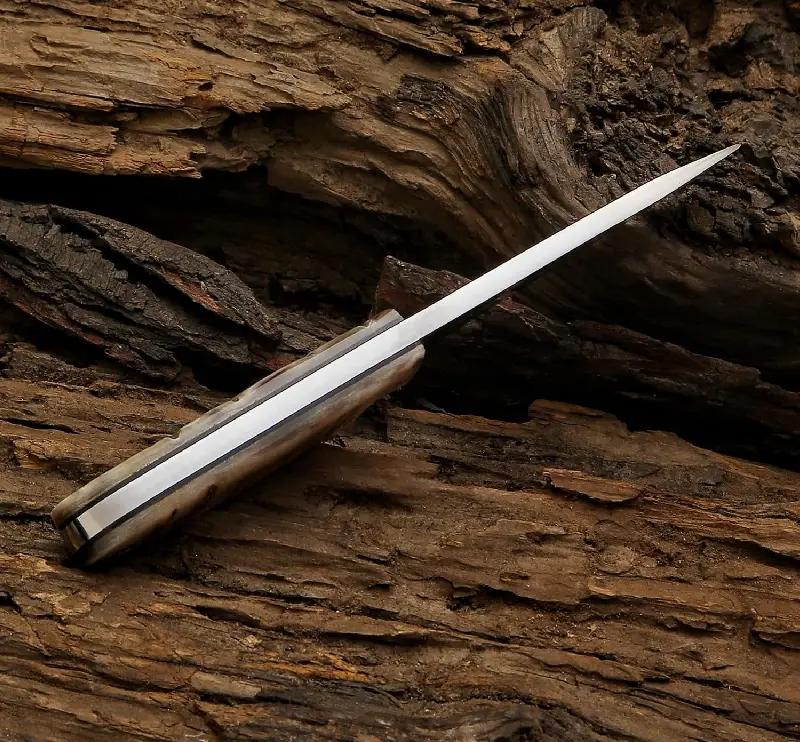 edc knife from upper side